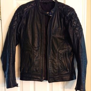 Motorcycle jacket